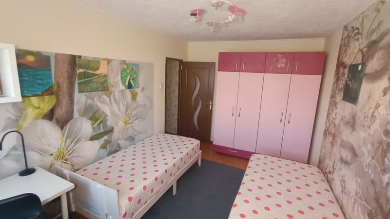 Brancoveanu De vanzare 3 camere 68 mp renovat - Covasna