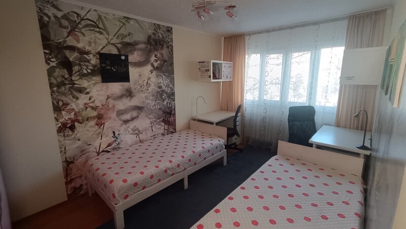 Brancoveanu De vanzare 3 camere 68 mp renovat - Covasna